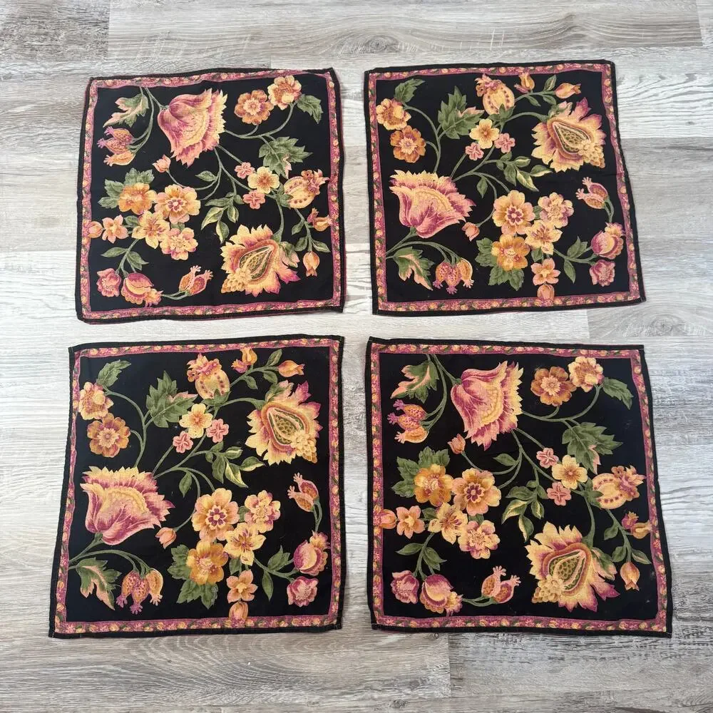 Vintage Set of 4 Floral Cloth Dinner Napkins Black Cottagecore 15x15 Fall